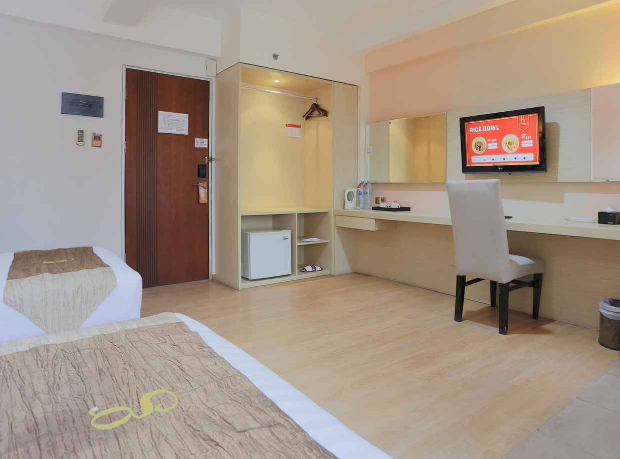 Room 7 Image 5